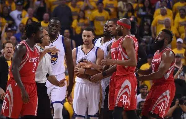  厄鲁德防守端密不透风，零封纪录延续至五场